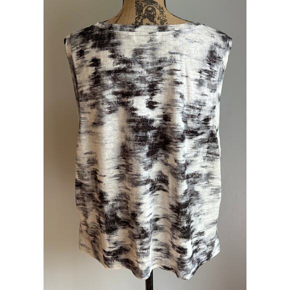 Athleta Inversion Athletic Twist Tank Top - Black & White - Size 3X - Picture 7 of 12